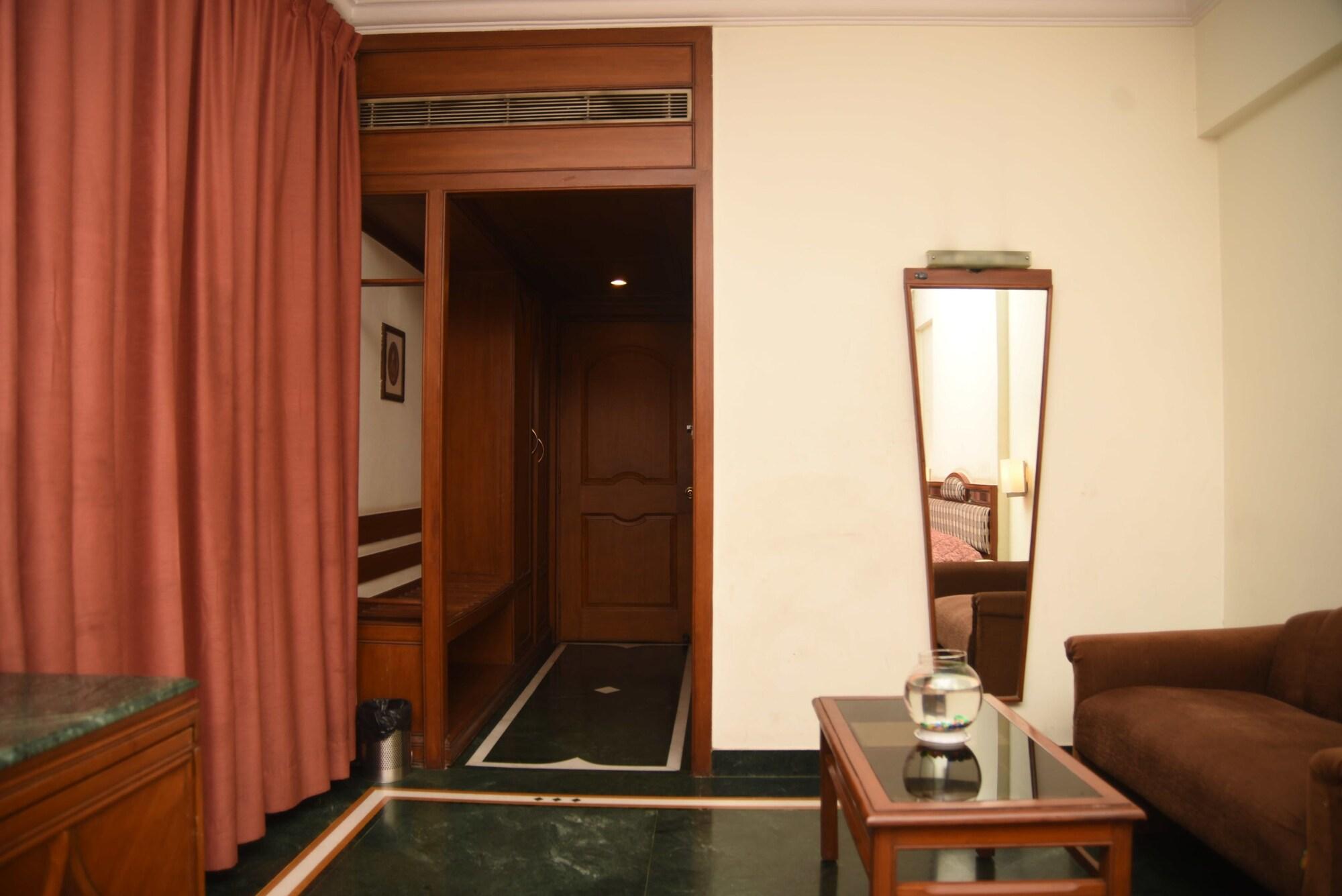 Hotel Maurya Bangalore Exterior foto